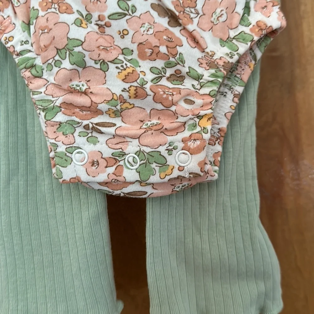 Rabbit + Bear Organic floral flare 2 piece set